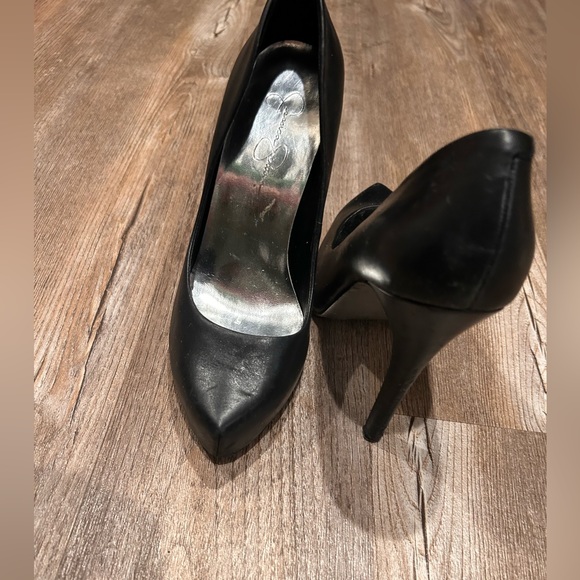 Jessica Simpson black heels - Picture 4 of 7
